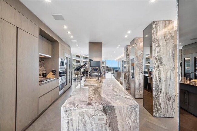 Building Photo - 2200 N Ocean Blvd