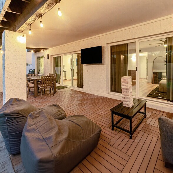 Building Photo - 7730 E Buena Terra Way