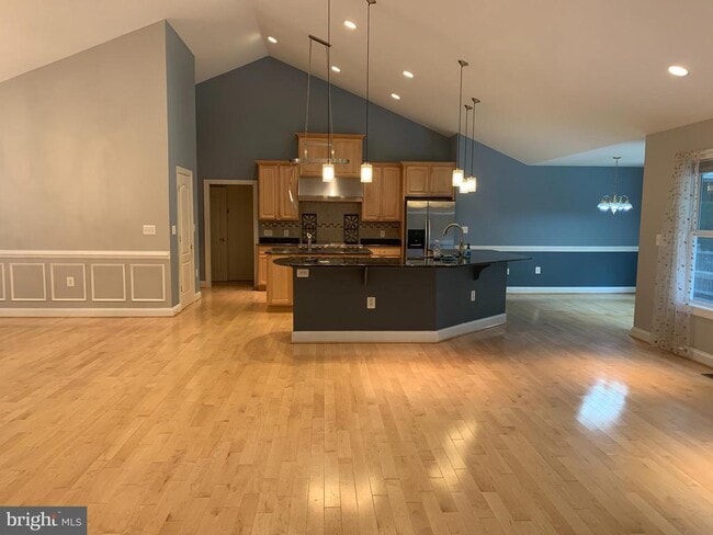 Building Photo - 10701 Whispering Way