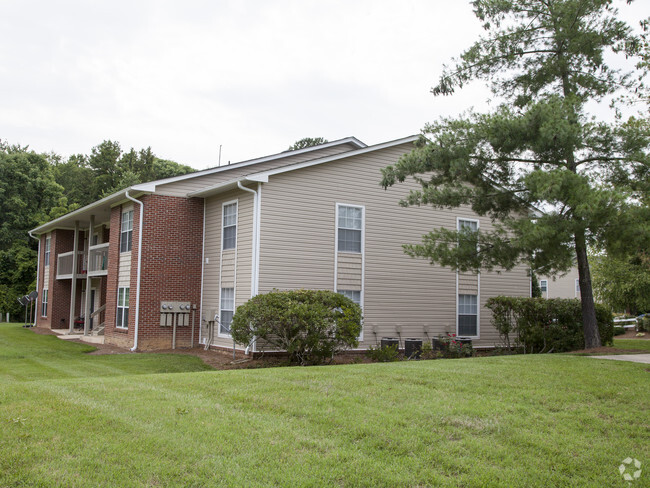 Primary Photo - River Pointe Apartments