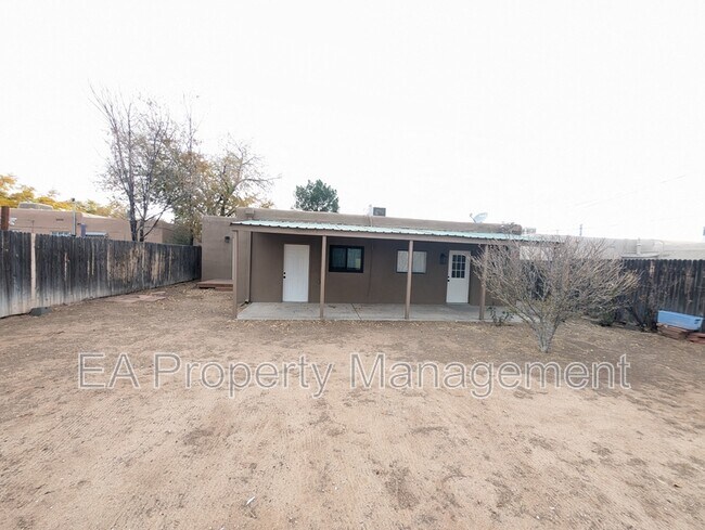 Building Photo - 1202 Truman St SE