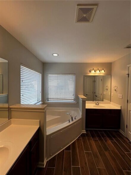 Building Photo - 254 Shaw Dr