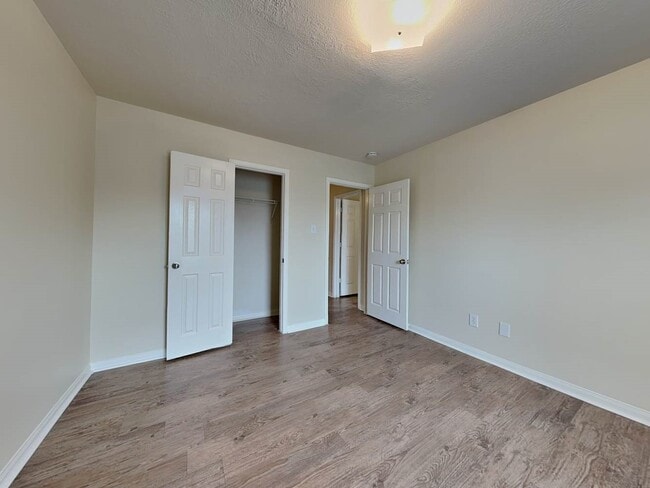 Building Photo - 19110 Deep S Ct