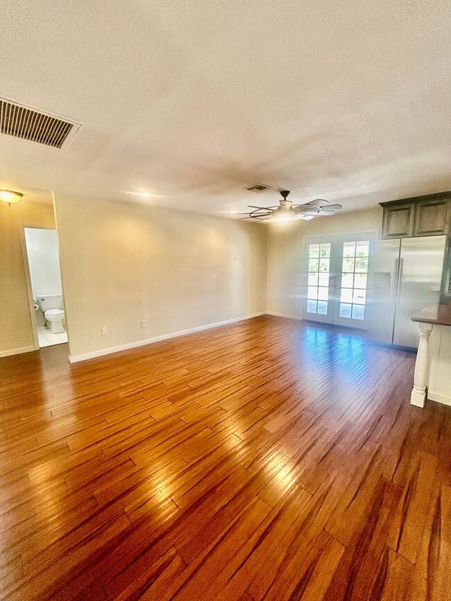 Building Photo - Beautifully Remodeled 3-Bedroom Home with ...