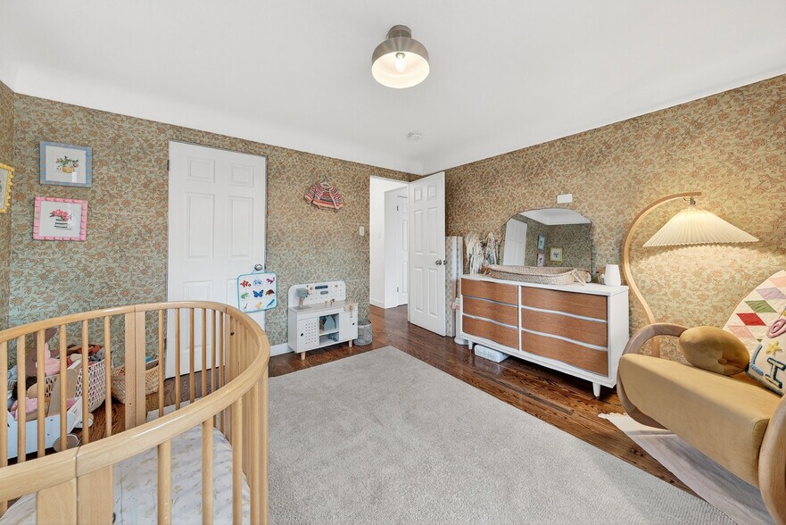 Building Photo - 2618 Meade St