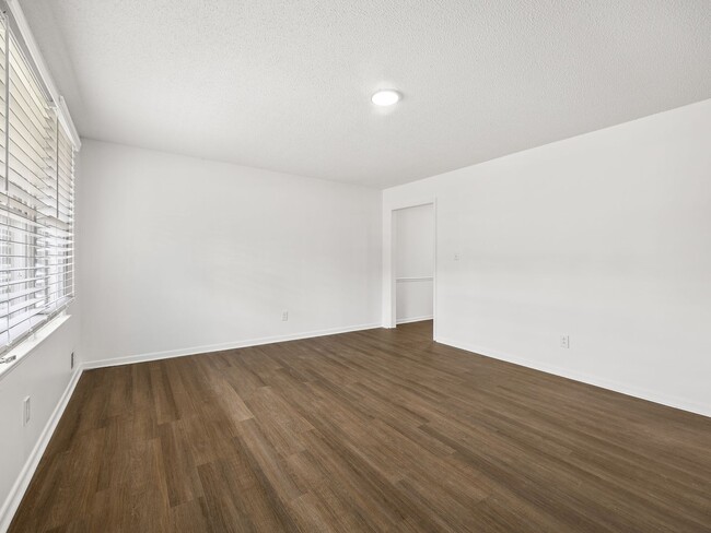 Building Photo - 128 McBeth Rd