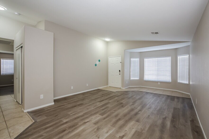 Building Photo - 5109 Backwoodsman Ave