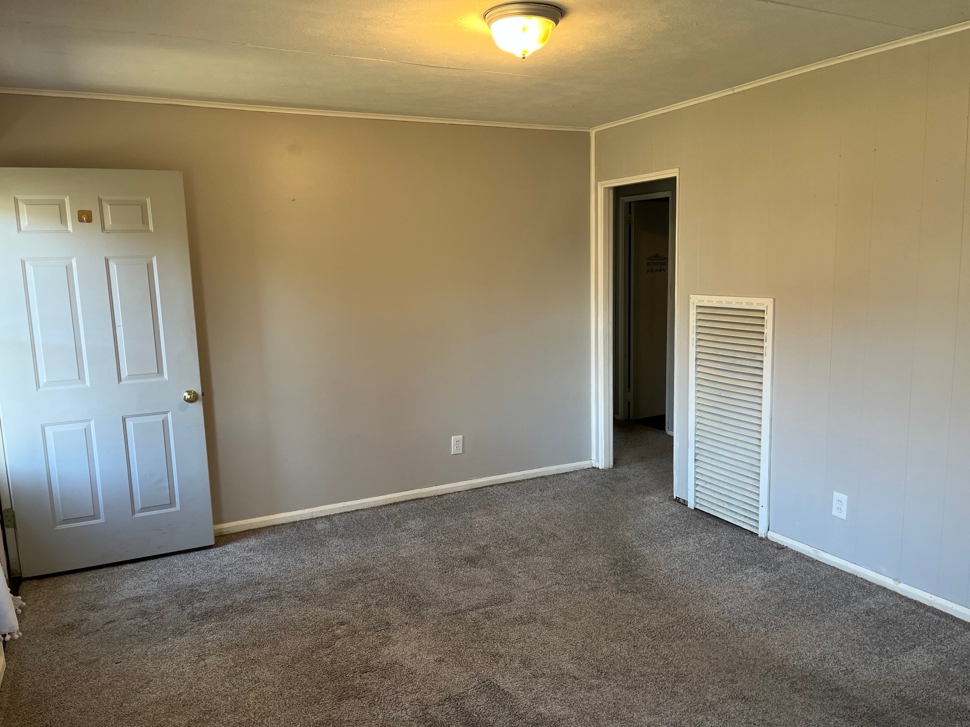 living room - 1317 Washington Ave