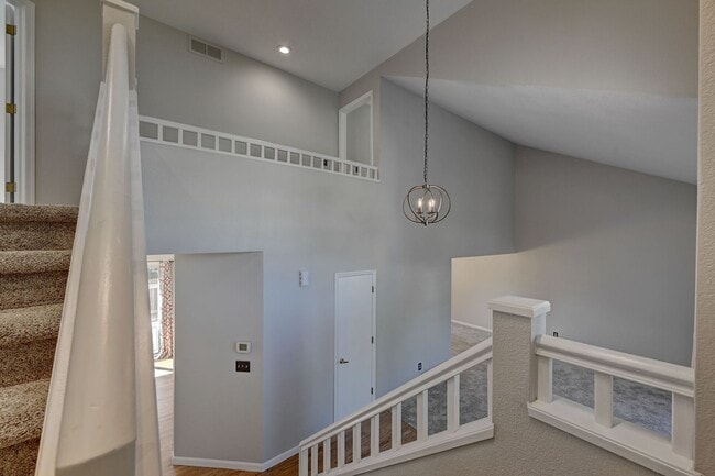 Building Photo - 1625 Flint Ct