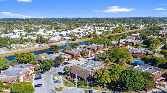 Building Photo - 6241 SW 116th Pl