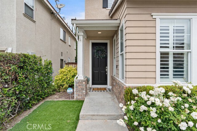 Building Photo - 19 Radiance Ln