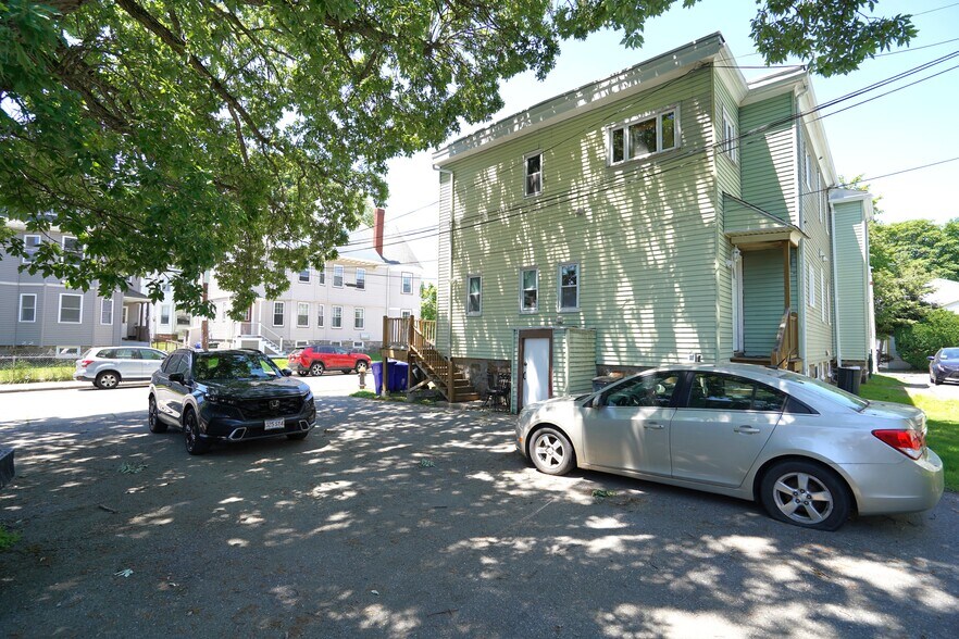 Building Photo - 127 Franklin St