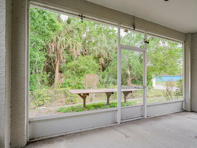 Building Photo - 7916 105th Ct