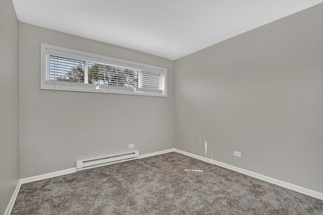 Building Photo - 37 Briar St