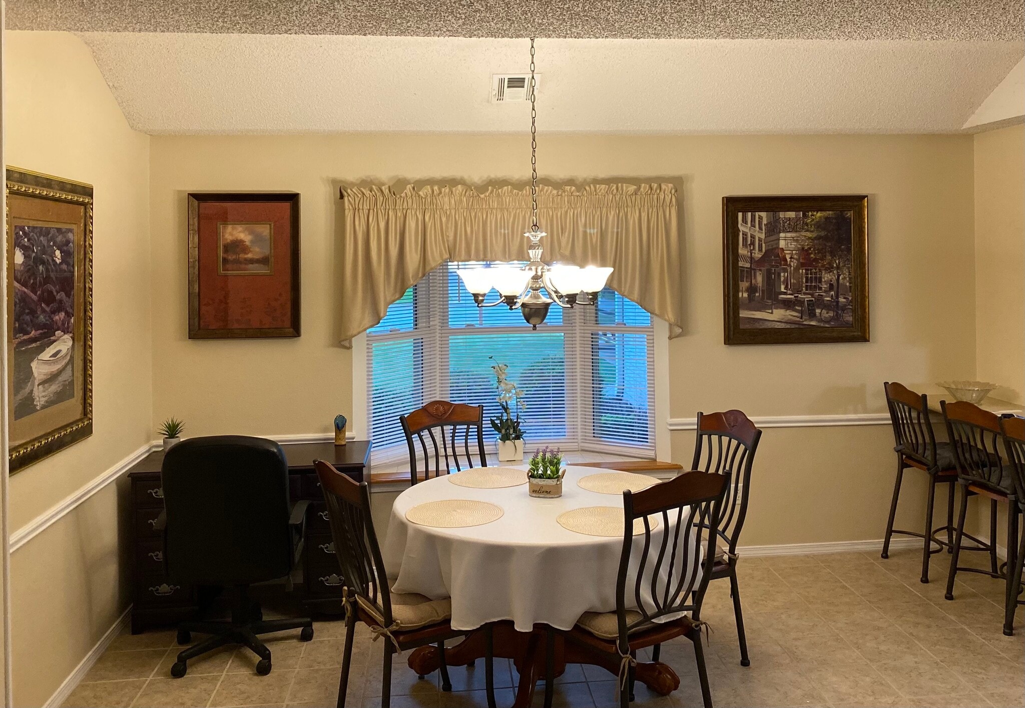 Building Photo - 104 Ivy Pl