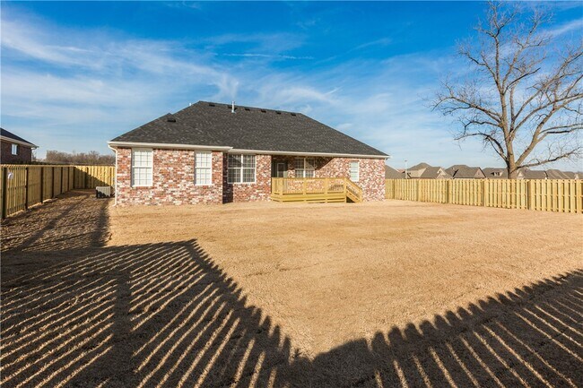 Building Photo - 1511 Abbey Ln
