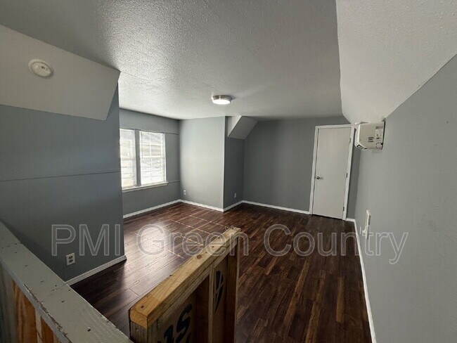 Building Photo - 4807 S 27th W Ave