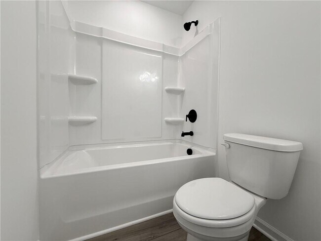 Building Photo - 207 Foxhill Dr