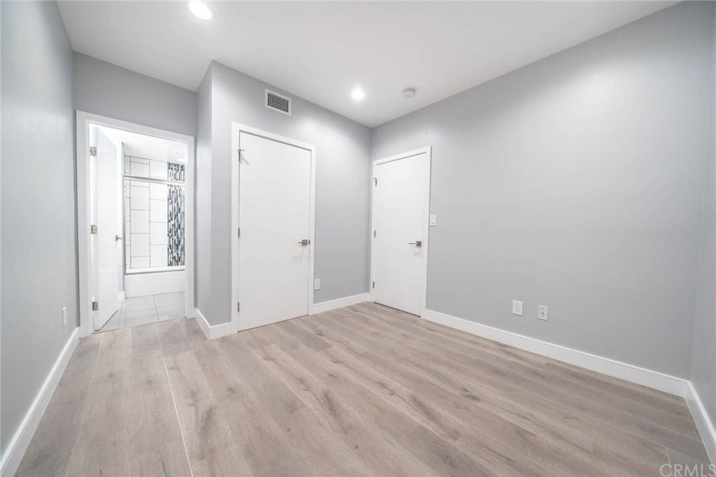 Building Photo - 4820 St Charles Pl