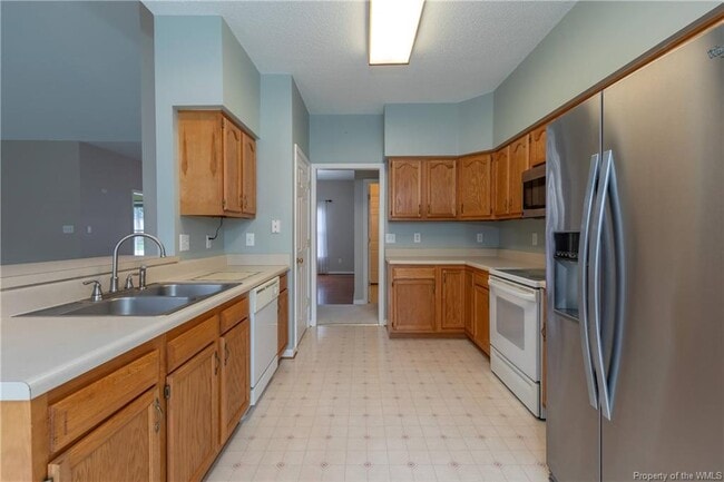 Building Photo - 3736 Cherry Walk