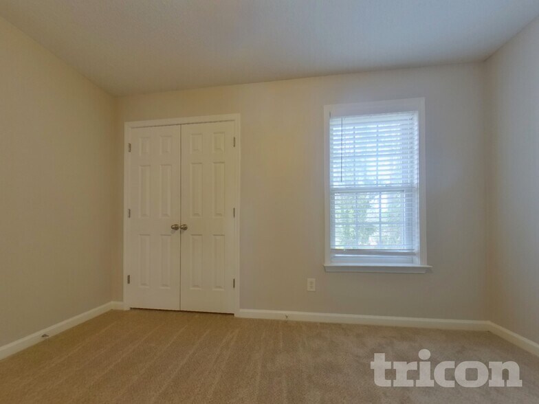 Building Photo - 4047 Heritage Crossing Point SW