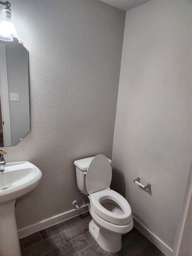 Building Photo - 4326 Wyanngate Dr