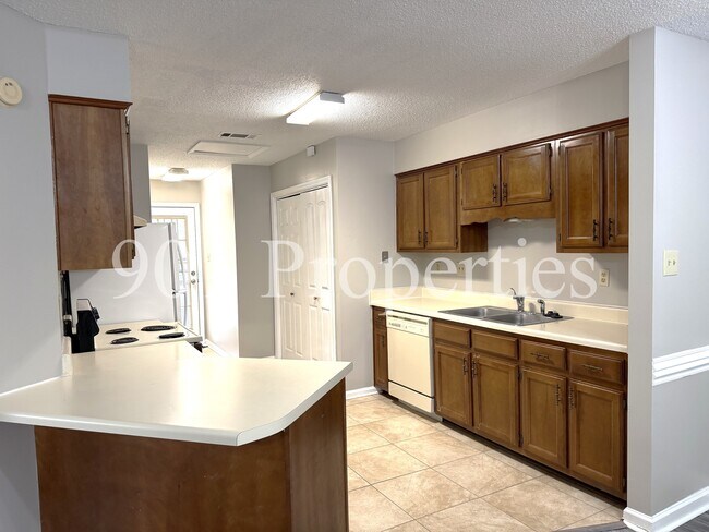 Building Photo - 3638 Dawnridge Cove