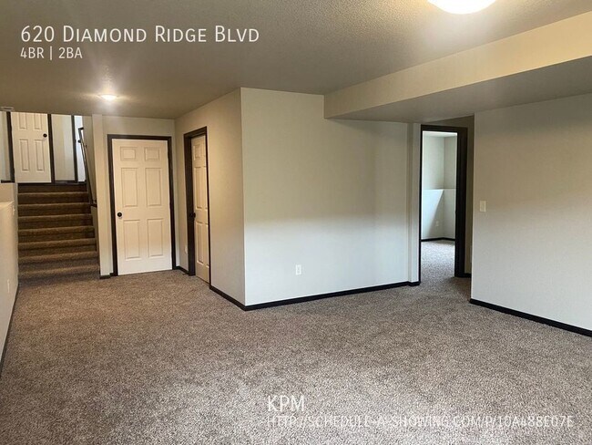 Building Photo - 4 BED | 2 BATH | DOUBLE GARAGE | RAPID VALLEY
