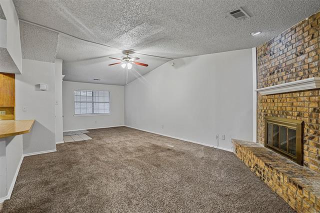 Building Photo - 135 Prairie Creek Cir