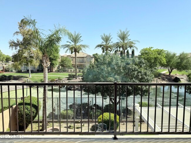 Building Photo - 931 E Canyon Way