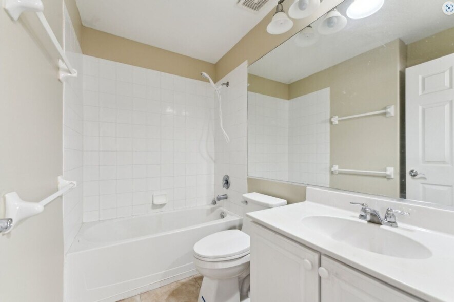 Building Photo - 11640 Marino Ct