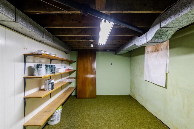 Building Photo - 2510 Tillett Rd SW