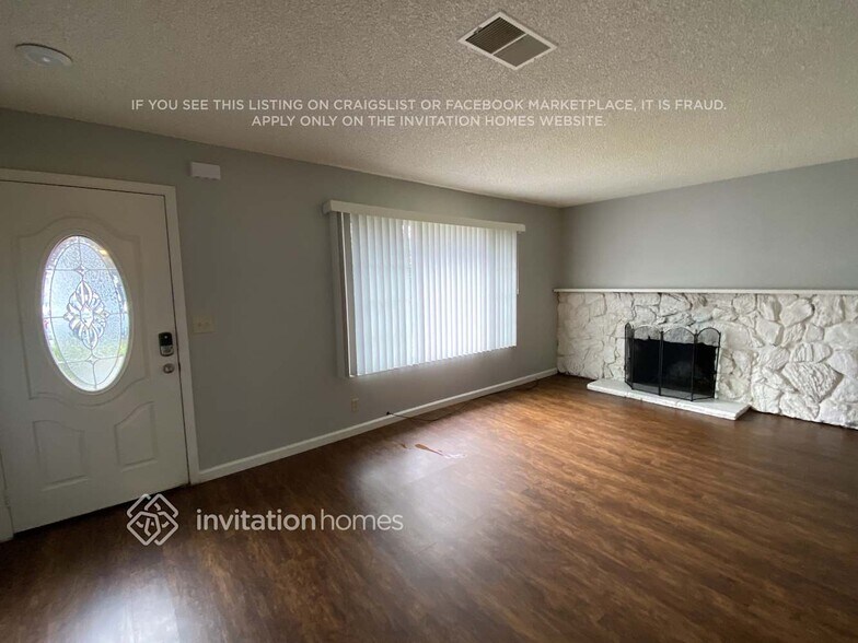 Building Photo - 616 Frieda Dr