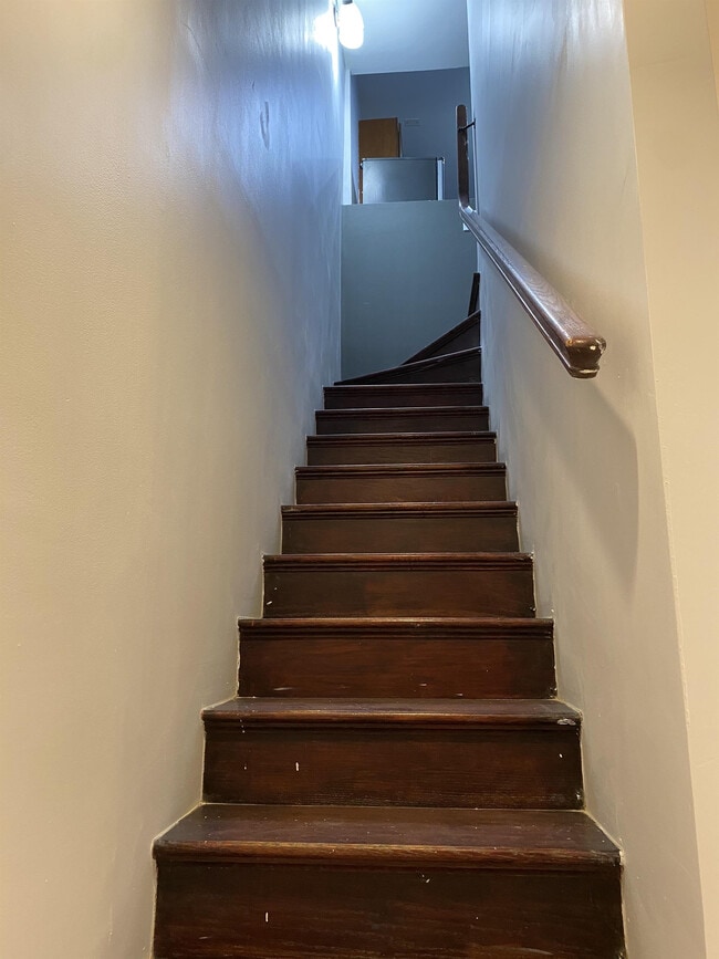 Building Photo - 1530 2nd St SW