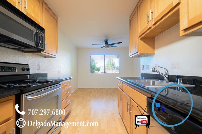 Building Photo - Benicia 2 bedroom condo