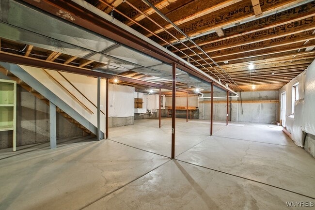 Building Photo - 480 Whitehaven Rd