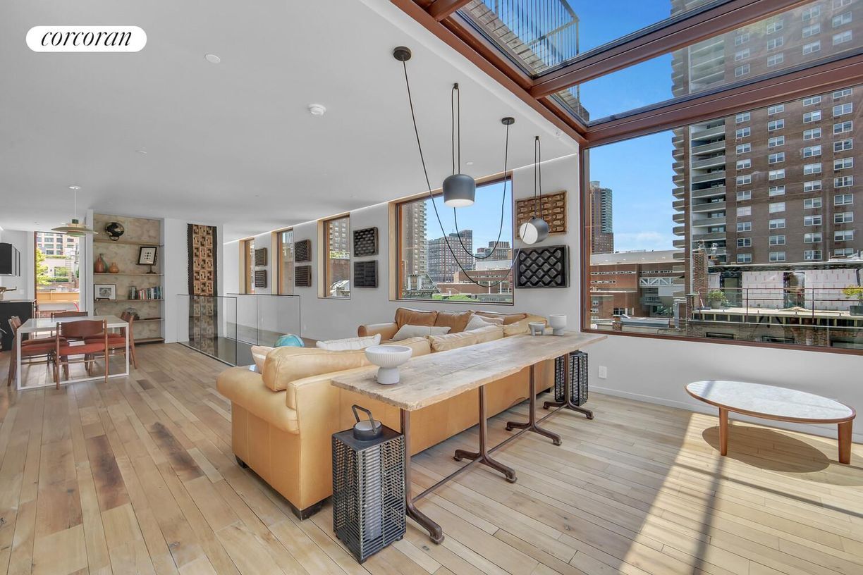 Building Photo - 18 Harrison St