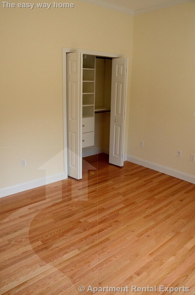 Building Photo - 15 Langdon St