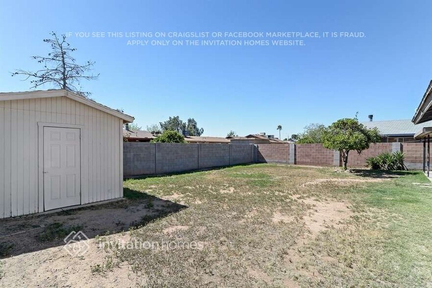 Building Photo - 7341 W Shangri La Rd