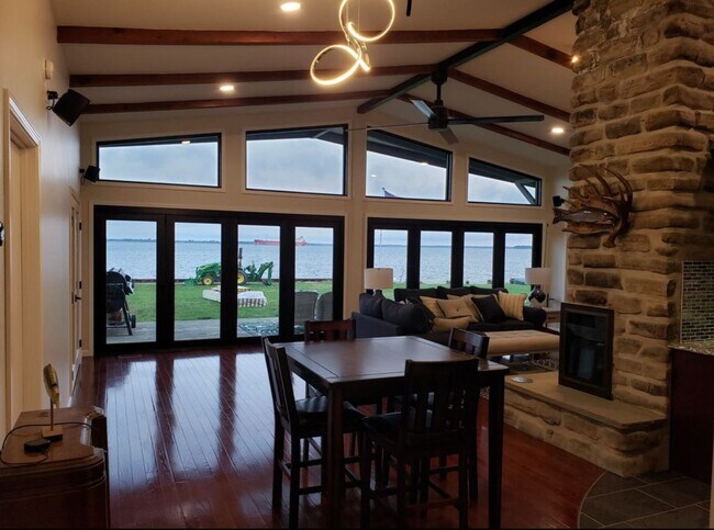 Building Photo - Offered for Rent – Available April 1, 2026 St. Lawrence Seaway Luxury Waterfront Home – Cape Vinc...