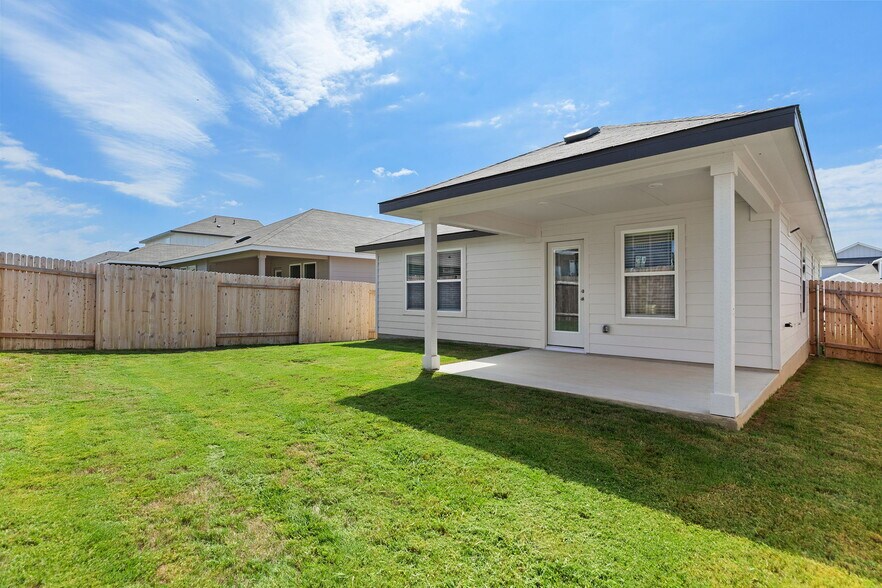 Building Photo - 821 Sun Grove Trl