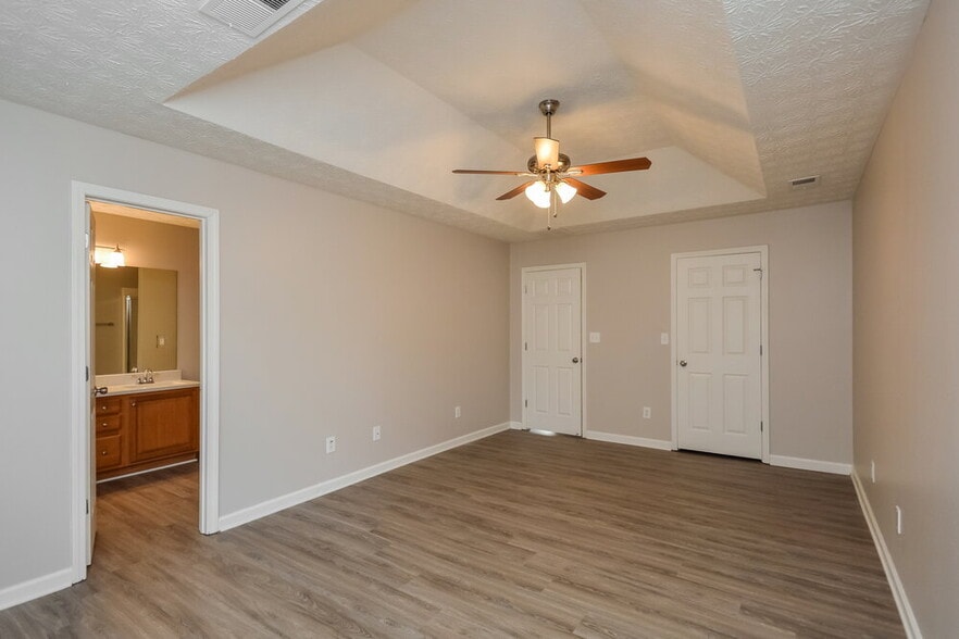 Building Photo - 95 Cliff View Dr