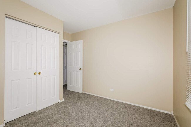 Building Photo - 1381 Alberta Ct