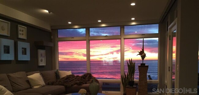 Building Photo - 6722 Vista Del Mar Ave