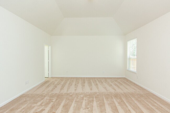 Building Photo - 2011 Parnevik Pl