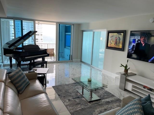 Building Photo - 1360 S Ocean Blvd