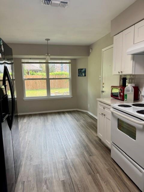 Building Photo - 12400 Tree Line Dr