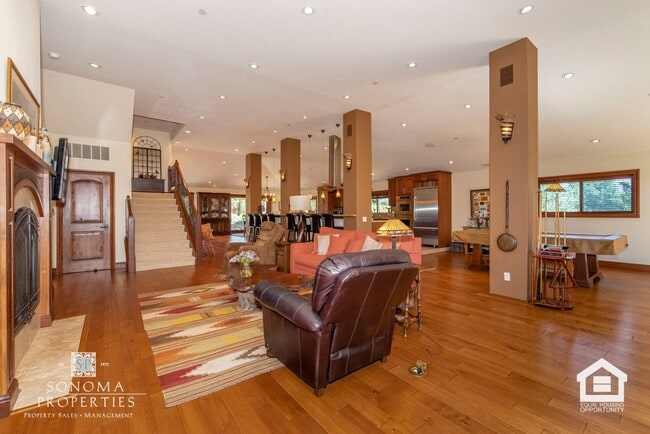 Building Photo - Stunning 4 Bedroom / 2 Bathroom Home Surrounded by Vineyards & Breathtaking Views