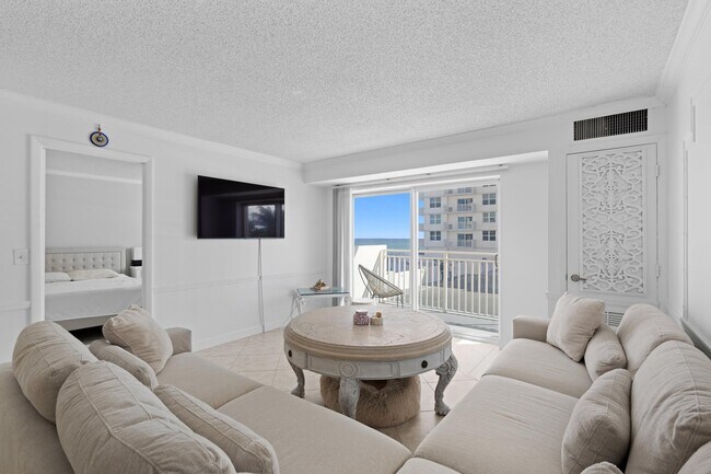 Building Photo - 4505 S Ocean Blvd