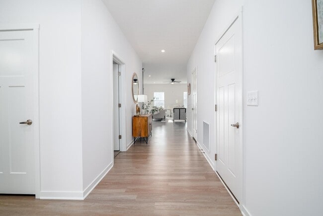 Building Photo - 468 Rochdale Run